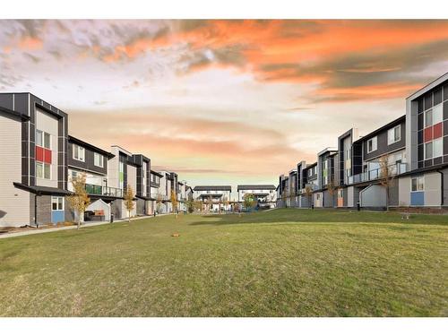 102-130 Redstone Walk Ne, Calgary, AB - Outdoor