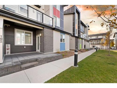 102-130 Redstone Walk Ne, Calgary, AB - Outdoor