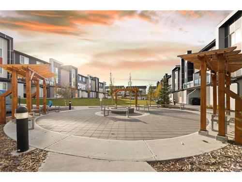 102-130 Redstone Walk Ne, Calgary, AB - Outdoor