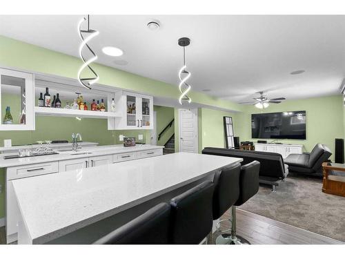 1412 Price Close, Carstairs, AB - Indoor Photo Showing Kitchen