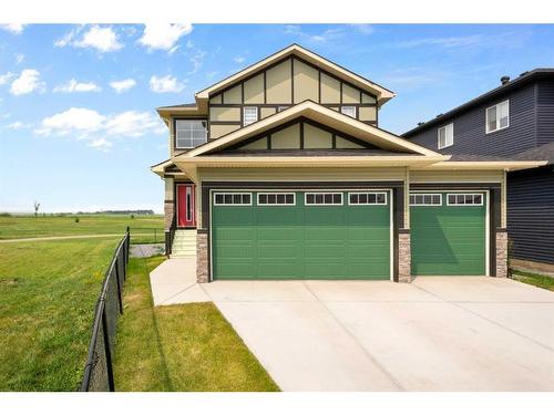 1412 Price Close, Carstairs, AB - Outdoor