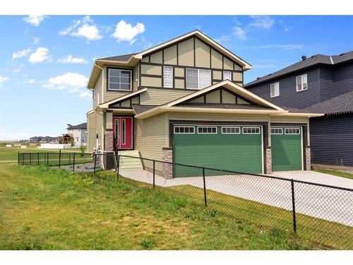 1412 Price Close, Carstairs, AB - Outdoor