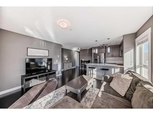 7315-302 Skyview Ranch Drive Ne, Calgary, AB - Indoor Photo Showing Living Room