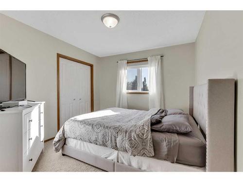 234 Mt Assiniboine Place Se, Calgary, AB - Indoor Photo Showing Bedroom