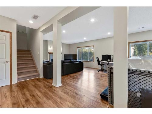 234 Mt Assiniboine Place Se, Calgary, AB - Indoor