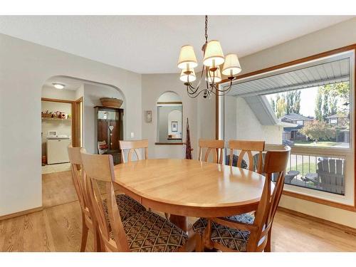 234 Mt Assiniboine Place Se, Calgary, AB - Indoor Photo Showing Dining Room