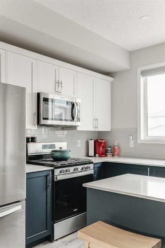 260 Corner Meadows Way Ne, Calgary, AB - Indoor Photo Showing Kitchen