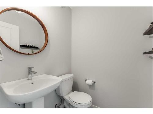 260 Corner Meadows Way Ne, Calgary, AB - Indoor Photo Showing Bathroom