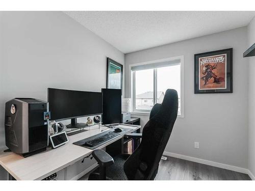 260 Corner Meadows Way Ne, Calgary, AB - Indoor Photo Showing Office