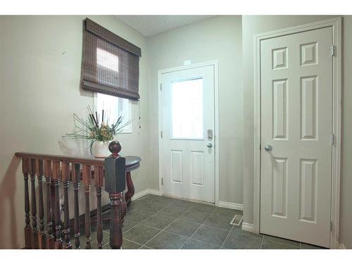 118 Everglen Crescent Sw, Calgary, AB - Indoor Photo Showing Other Room