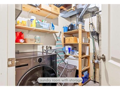 2-614 3Rd Street, Canmore, AB - Indoor Photo Showing Laundry Room