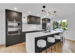 967 Bracewood Rise SW Calgary, AB T2W 3E8