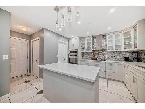 808 Luxstone Square Sw, Airdrie, AB - Indoor Photo Showing Kitchen With Upgraded Kitchen