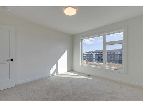 325-85 Sage Hill Heights, Calgary, AB - Indoor Photo Showing Other Room