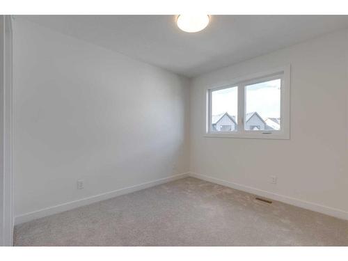 325-85 Sage Hill Heights, Calgary, AB - Indoor Photo Showing Other Room