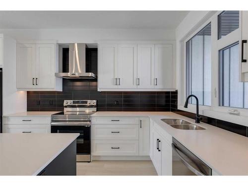 325-85 Sage Hill Heights, Calgary, AB - Indoor Photo Showing Kitchen With Double Sink