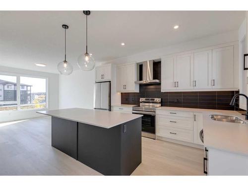 325-85 Sage Hill Heights, Calgary, AB - Indoor Photo Showing Kitchen With Double Sink With Upgraded Kitchen