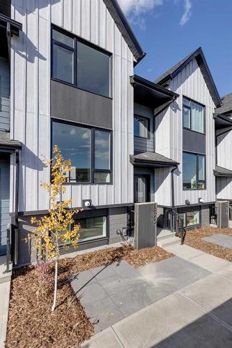 325-85 Sage Hill Heights, Calgary, AB - Outdoor