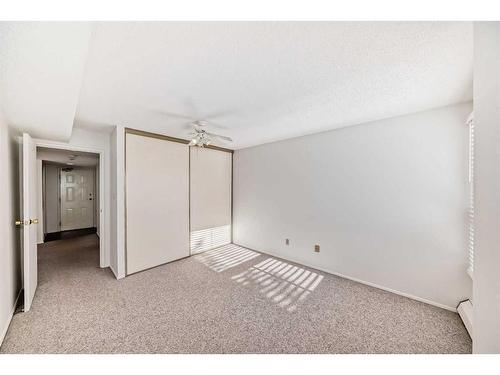 516-9800 Horton Road Sw, Calgary, AB - Indoor Photo Showing Other Room