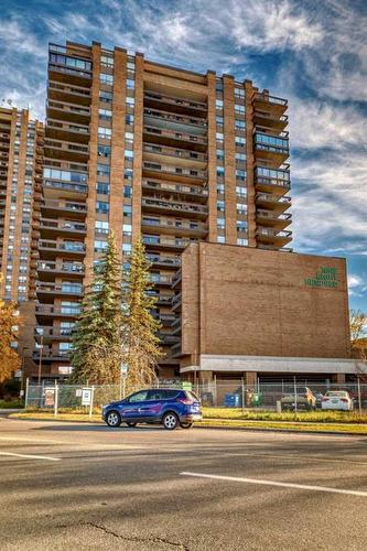 516-9800 Horton Road Sw, Calgary, AB - Outdoor With Balcony With Facade