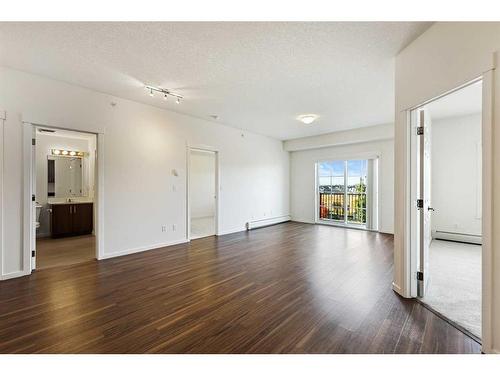 1416-99 Copperstone Park Se, Calgary, AB - Indoor