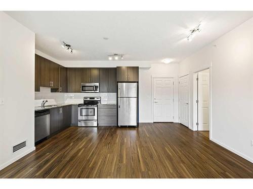 1416-99 Copperstone Park Se, Calgary, AB - Indoor Photo Showing Kitchen