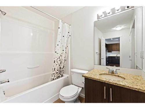 1416-99 Copperstone Park Se, Calgary, AB - Indoor Photo Showing Bathroom