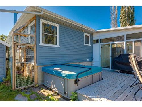 202 27 Avenue Ne, Calgary, AB - Outdoor With Deck Patio Veranda With Exterior