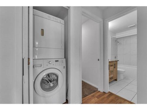 23 Falshire Close Ne, Calgary, AB - Indoor Photo Showing Laundry Room