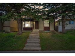 23 Falshire Close NE Calgary, AB T3J 3A1