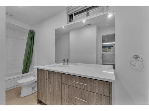 23 Falshire Close Ne, Calgary, AB - Indoor Photo Showing Bathroom