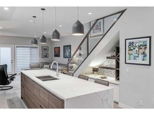 2-2605 15 Street Sw, Calgary, AB - Indoor Photo Showing Kitchen