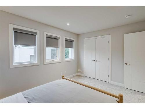 2-2605 15 Street Sw, Calgary, AB - Indoor Photo Showing Bedroom