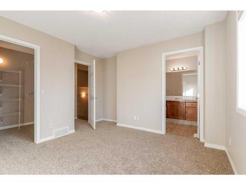 213 Copperfield Boulevard Se, Calgary, AB - Indoor