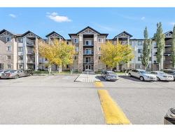 3207-16969 24 Street SW Calgary, AB T2Y 0L2