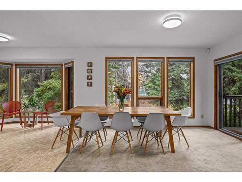 13 Riverview Place, Canmore, AB - Indoor Photo Showing Dining Room