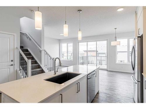 206 Lucas Close Nw, Calgary, AB - Indoor Photo Showing Kitchen With Upgraded Kitchen