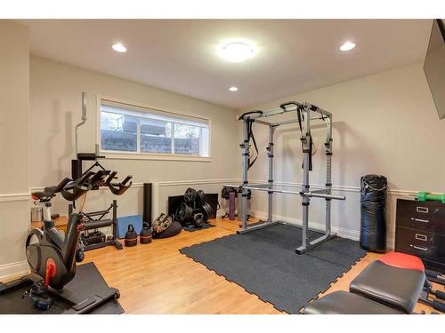 2023 47 Avenue Sw, Calgary, AB - Indoor Photo Showing Gym Room