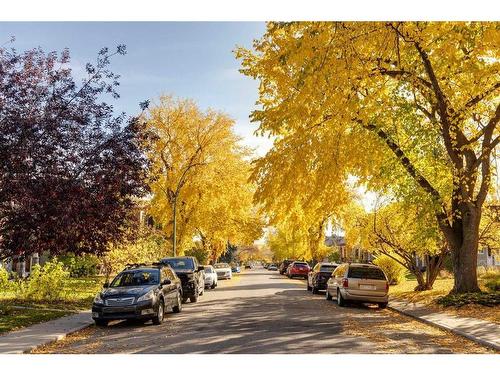 2023 47 Avenue Sw, Calgary, AB - Outdoor With View