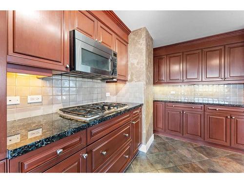 401-110 7 Street Sw, Calgary, AB - Indoor Photo Showing Kitchen