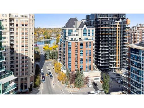 401-110 7 Street Sw, Calgary, AB - Outdoor With Facade