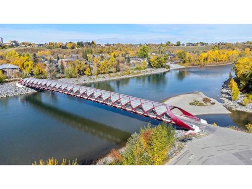 401-110 7 Street Sw, Calgary, AB - Outdoor With Body Of Water With View