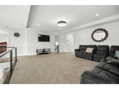 216 Discovery Drive Sw, Calgary, AB - Indoor Photo Showing Living Room