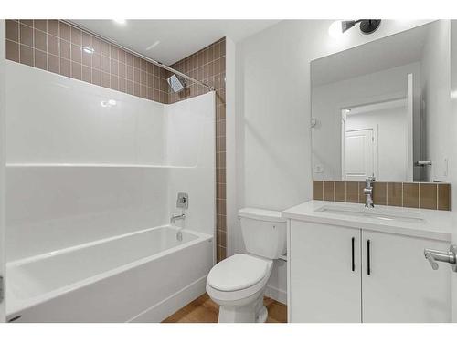 #601-550 Seton Circle Se, Calgary, AB - Indoor Photo Showing Bathroom