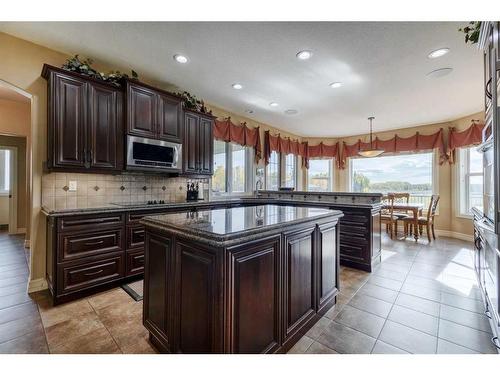 63059A Township Road 382, Rural Clearwater County, AB - Indoor Photo Showing Kitchen