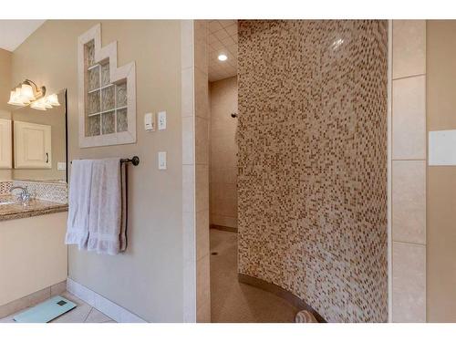 63059A Township Road 382, Rural Clearwater County, AB - Indoor Photo Showing Bathroom