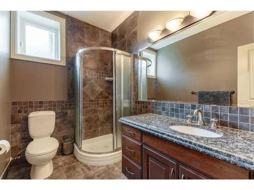 63059A Township Road 382, Rural Clearwater County, AB - Indoor Photo Showing Bathroom