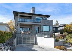 2507 19 Street SW Calgary, AB T2T 4X4