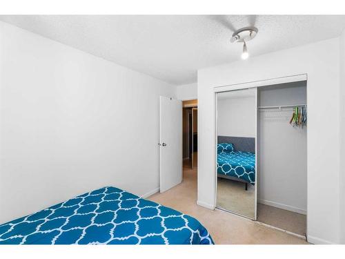 312-1919 36 Street Sw, Calgary, AB - Indoor Photo Showing Bedroom