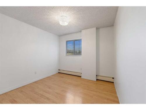 302-1824 11 Avenue Sw, Calgary, AB - Indoor Photo Showing Other Room